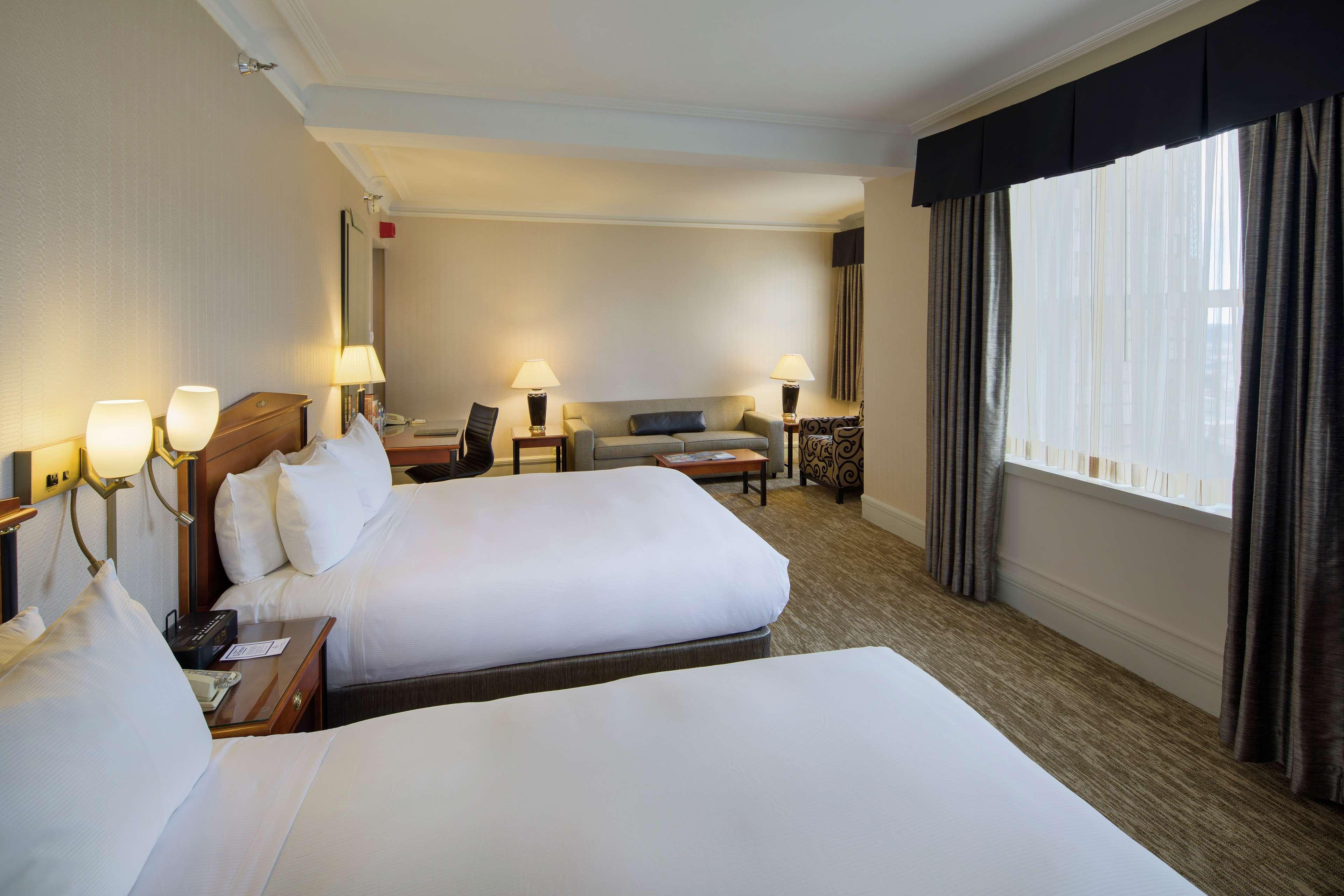 Hilton Cincinnati Netherland Plaza Exterior photo
