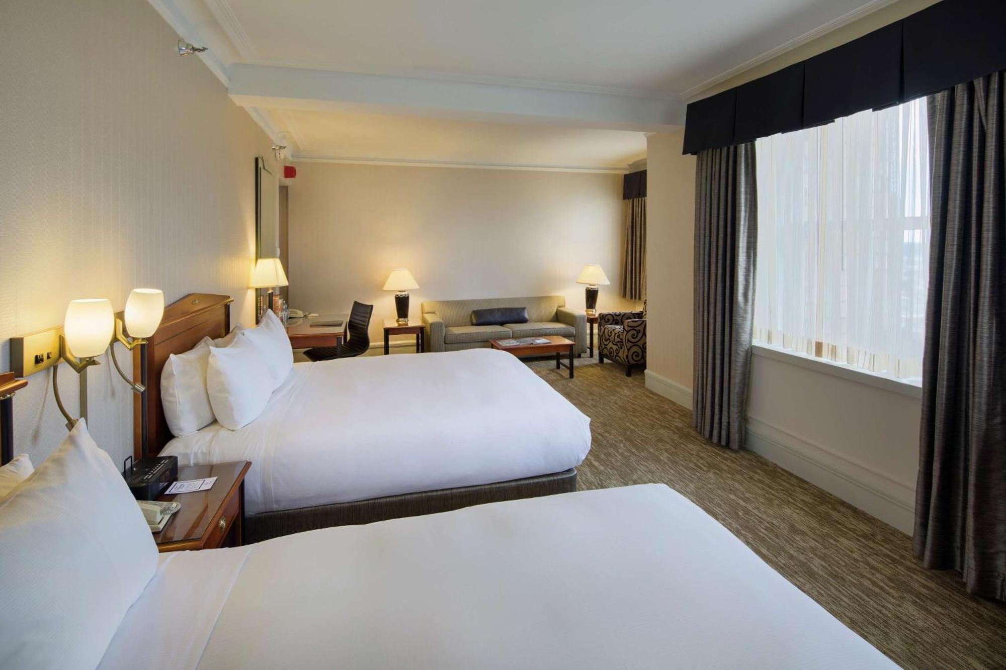 Hilton Cincinnati Netherland Plaza Exterior photo