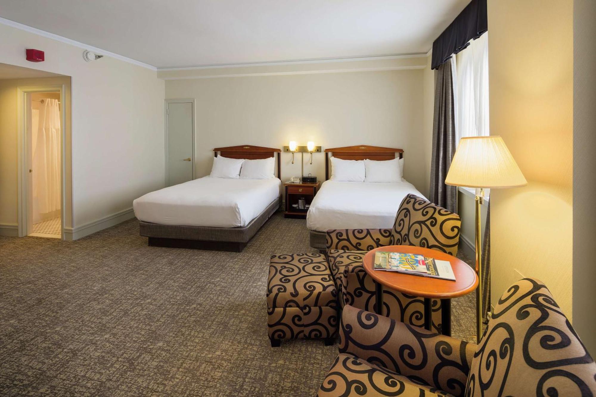 Hilton Cincinnati Netherland Plaza Exterior photo