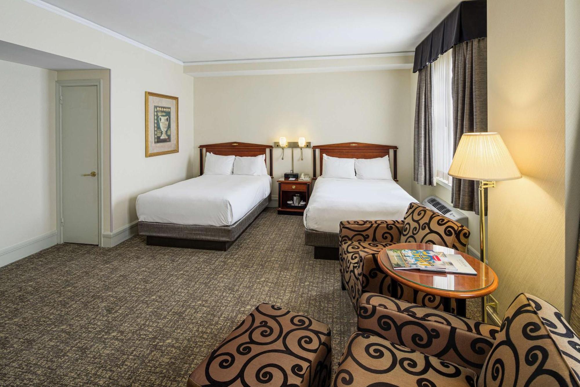 Hilton Cincinnati Netherland Plaza Exterior photo